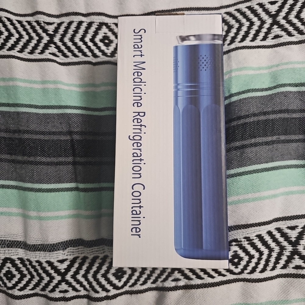 Portable Medicine Refrigeration Container (NON-Electric Version) NEW Open Box‎